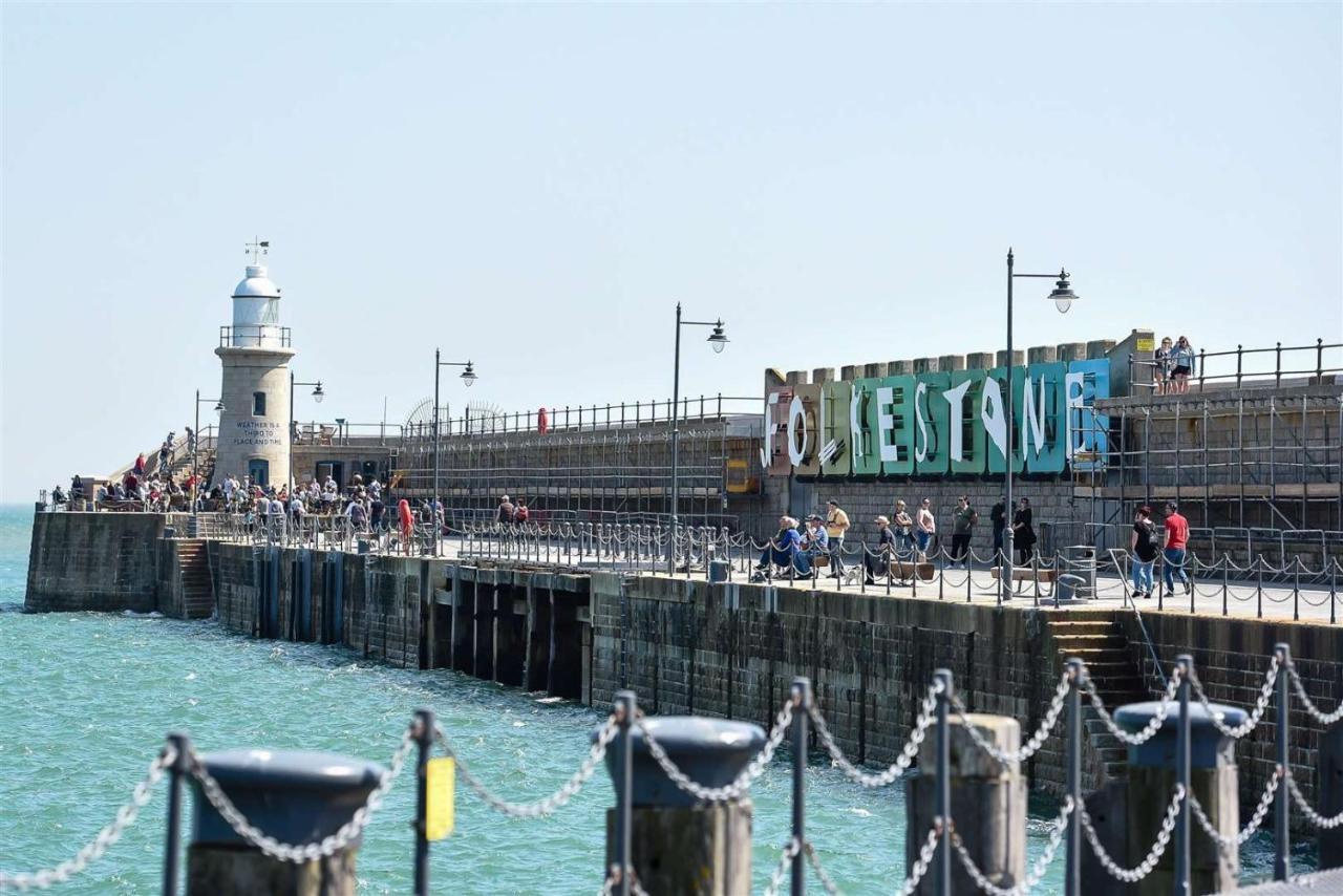 Wonderful West End - Parking Inc * Folkestone